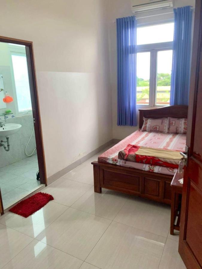 Phuong Huy Hotel Buon Ma Thuot Bagian luar foto