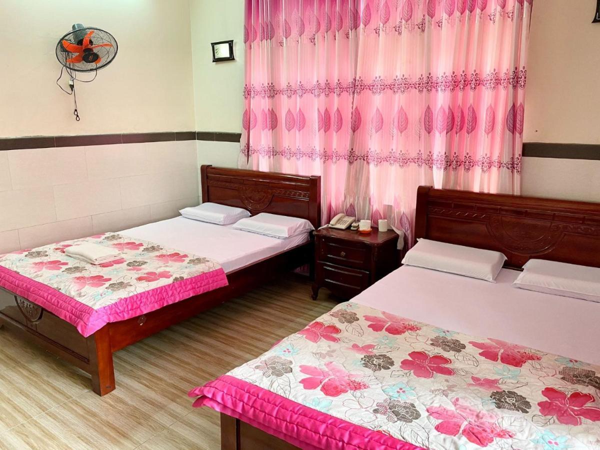 Phuong Huy Hotel Buon Ma Thuot Bagian luar foto